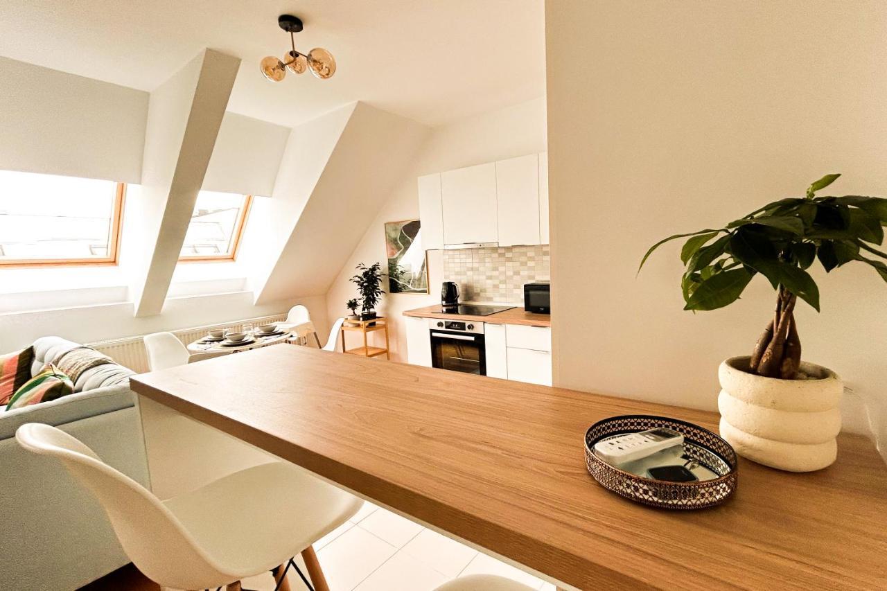 Appartamento Downtown C22 Bucarest Esterno foto