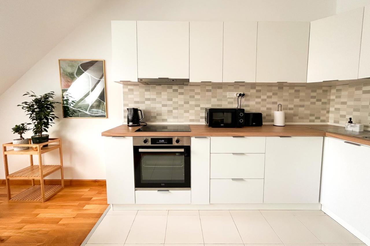 Appartamento Downtown C22 Bucarest Esterno foto