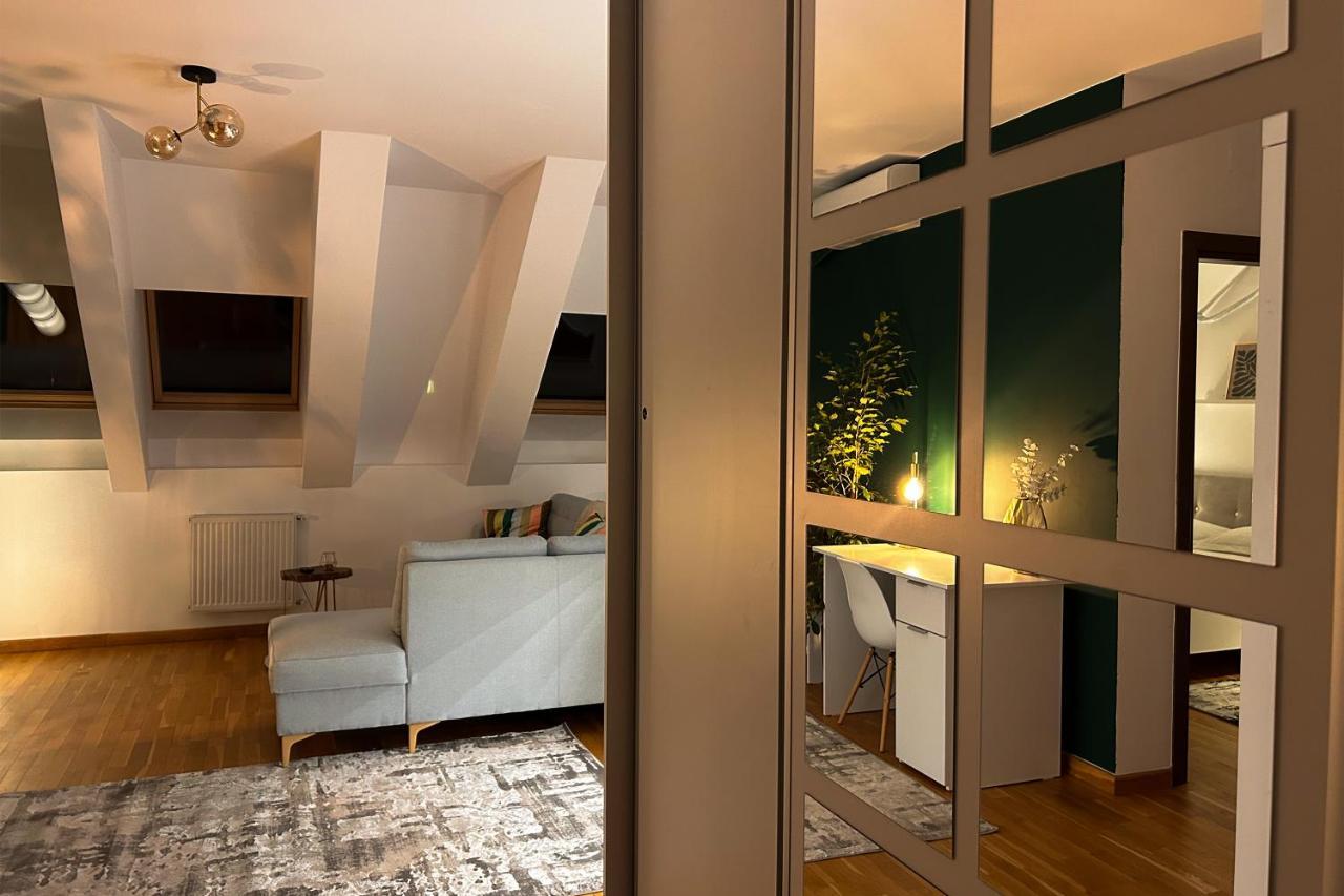 Appartamento Downtown C22 Bucarest Esterno foto